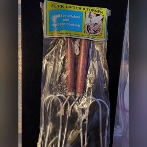 Chadwicks Fork Lifter & Turner Set with Wooden Handles